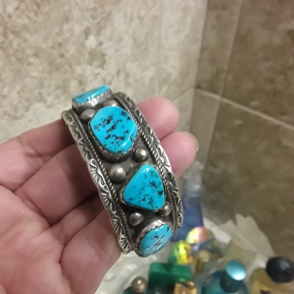 🚫SOLD🚫Vtg Sterling Navajo Turquoise Cuff - Picture 4 of 5